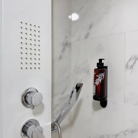 Tennessee Petit Apartment Malaga